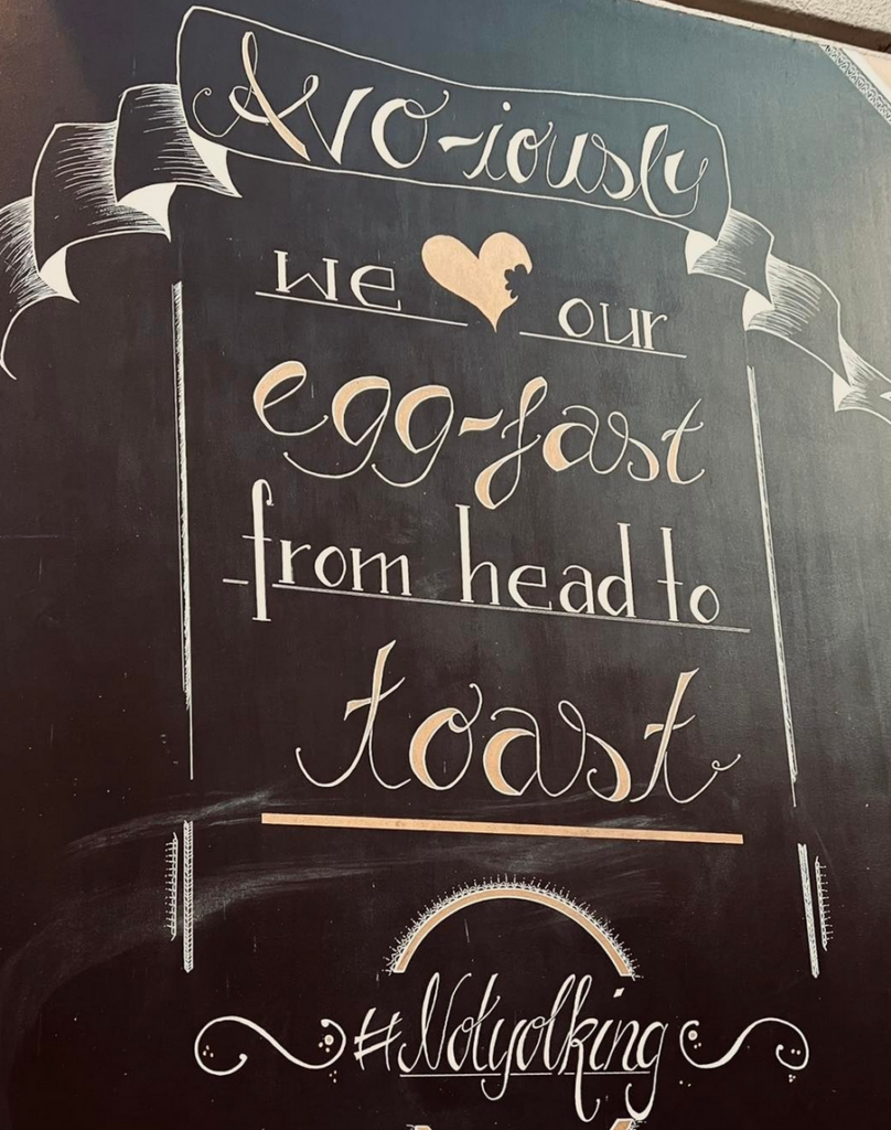 Boozy Brunch In Munich Hungrigez Herz Eggs